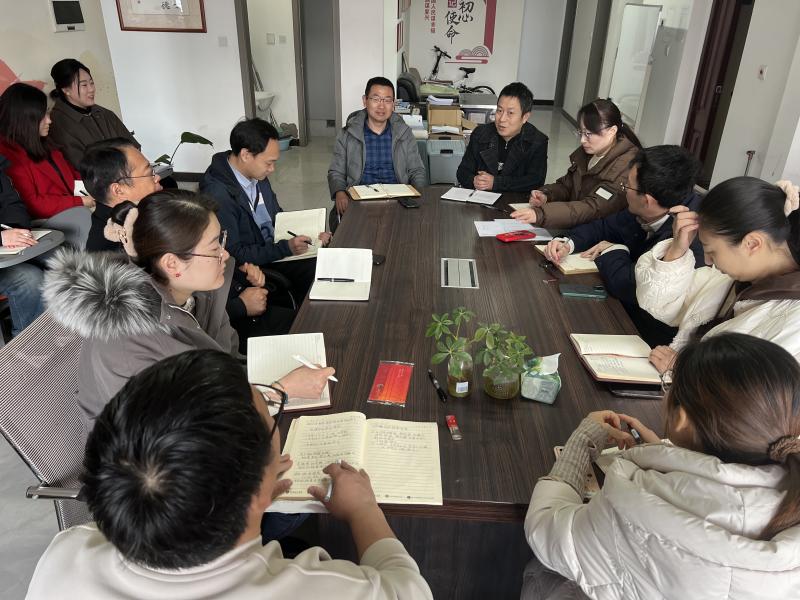 班主任会议(1).jpg